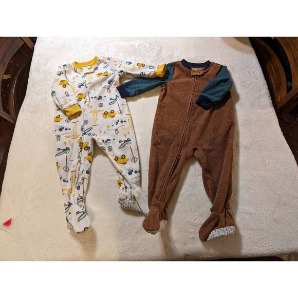 Carter's soft onesie pajamas size 12 months* - Picture 1 of 4